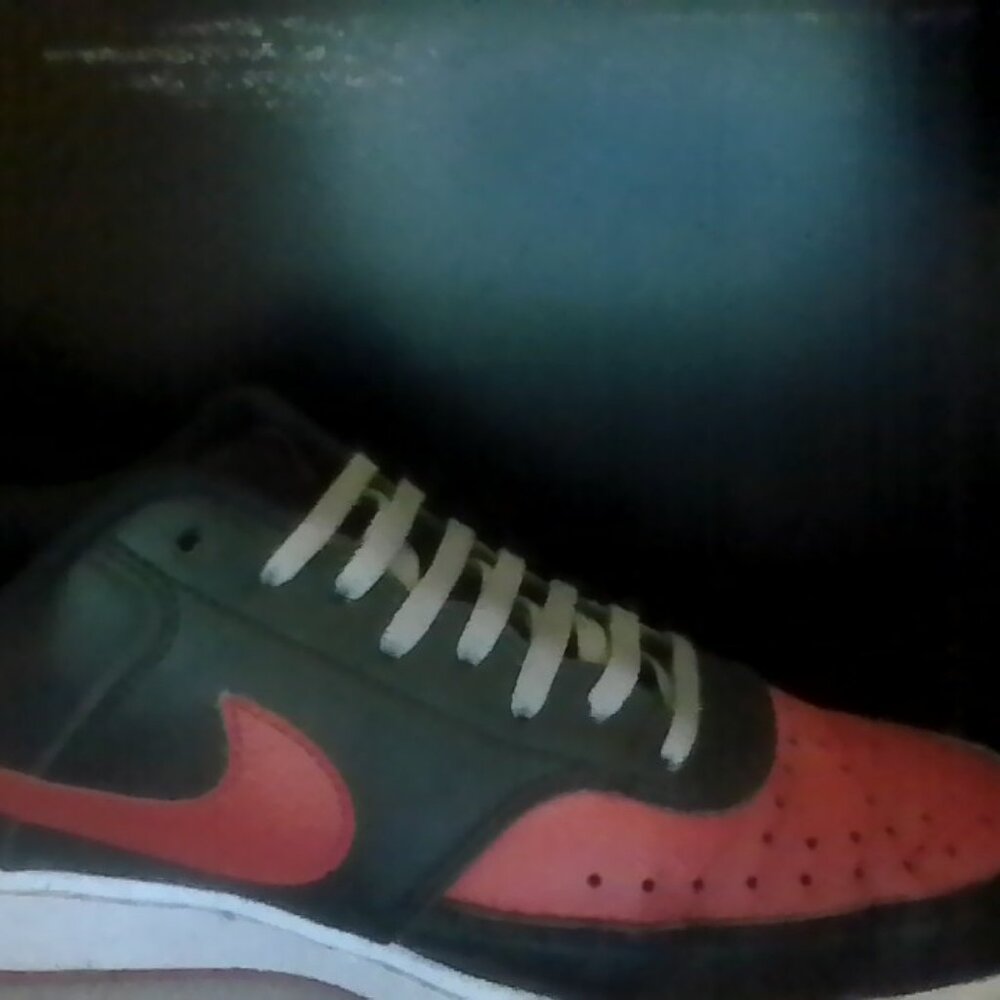 Nike University red black and white court vision low - Picture 3 of 4